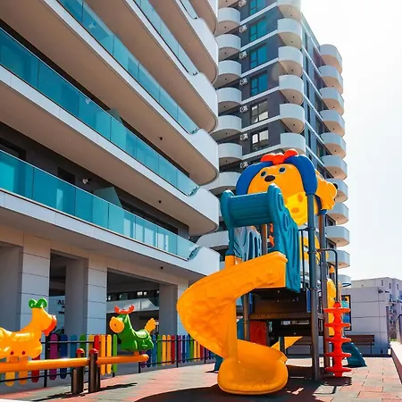 Samy In Odyssey Pool Fitness *